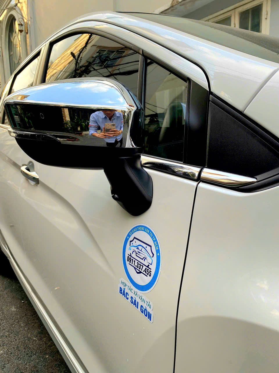 5584d584084ab514ec5b36 Những Trường Hợp Bị Thu Hồi Phù Hiệu Xe Kinh Doanh Vận Tải