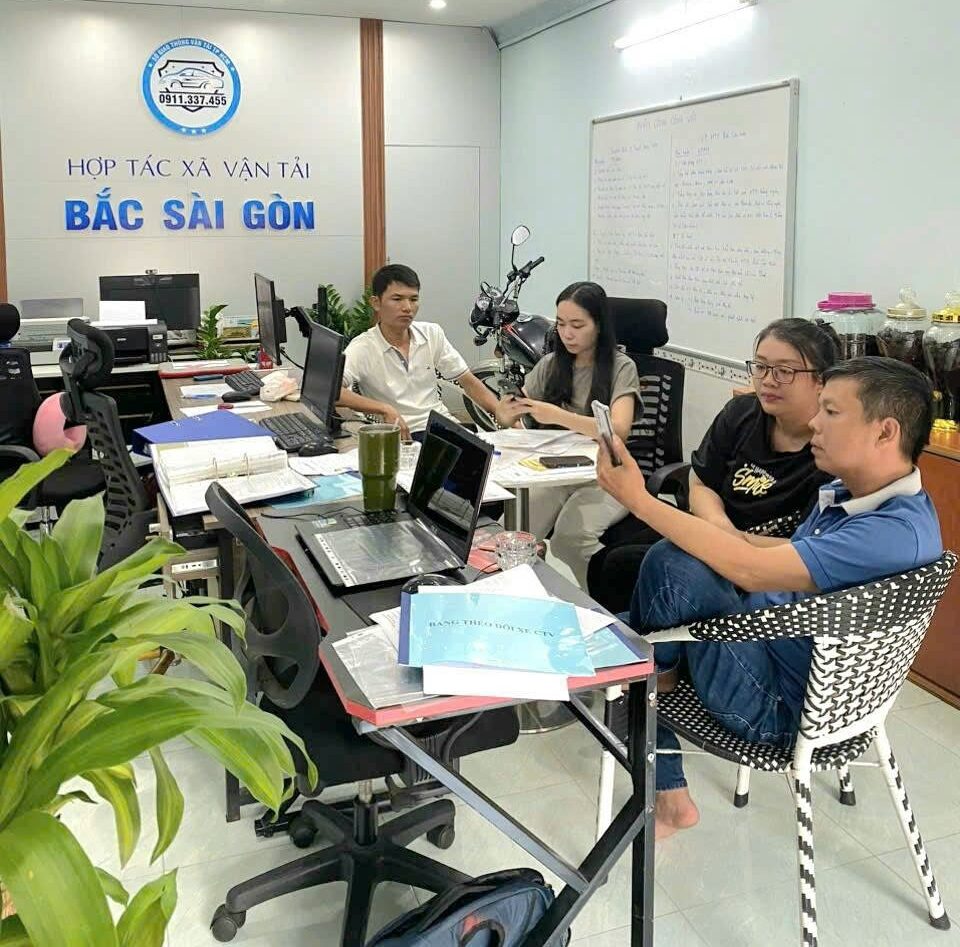 Các khoản phí bắt buộc tài xế cần đóng khi gia nhập Hợp Tác Xã vận tải