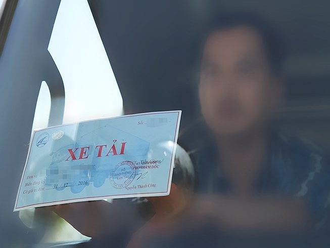 2-phu-hieu Phù Hiệu Xe Kinh Doanh Có Dùng Chung Cho Nhiều Tỉnh Được Không?