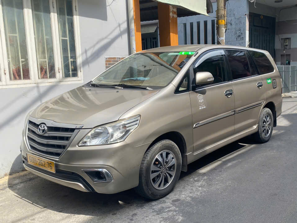 64d1f2149eb22eec77a32-2-edited Phù Hiệu Xe 7 Chỗ Kinh Doanh Cần Điều Kiện Gì Năm 2026?