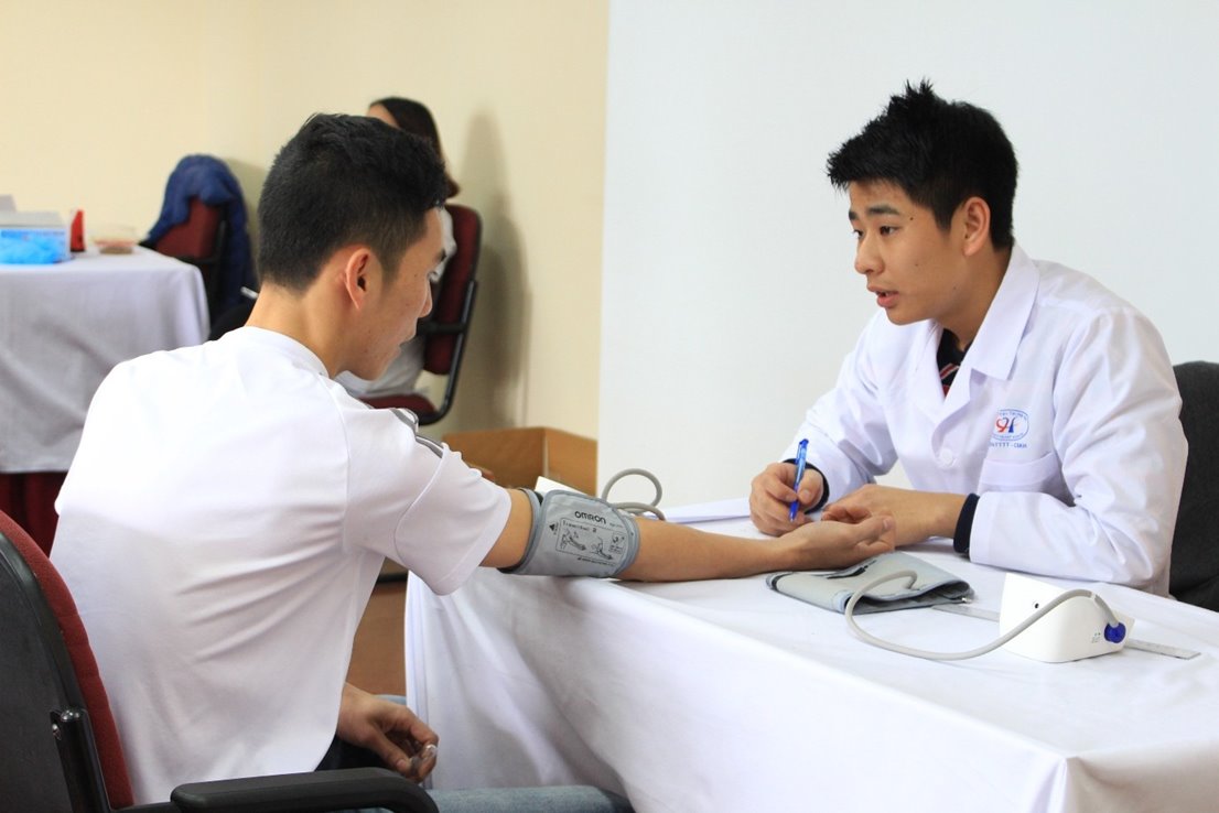 Bí Quyết Duy Trì Sức Khỏe Cho Tài Xế Vận Tải Đường Xa