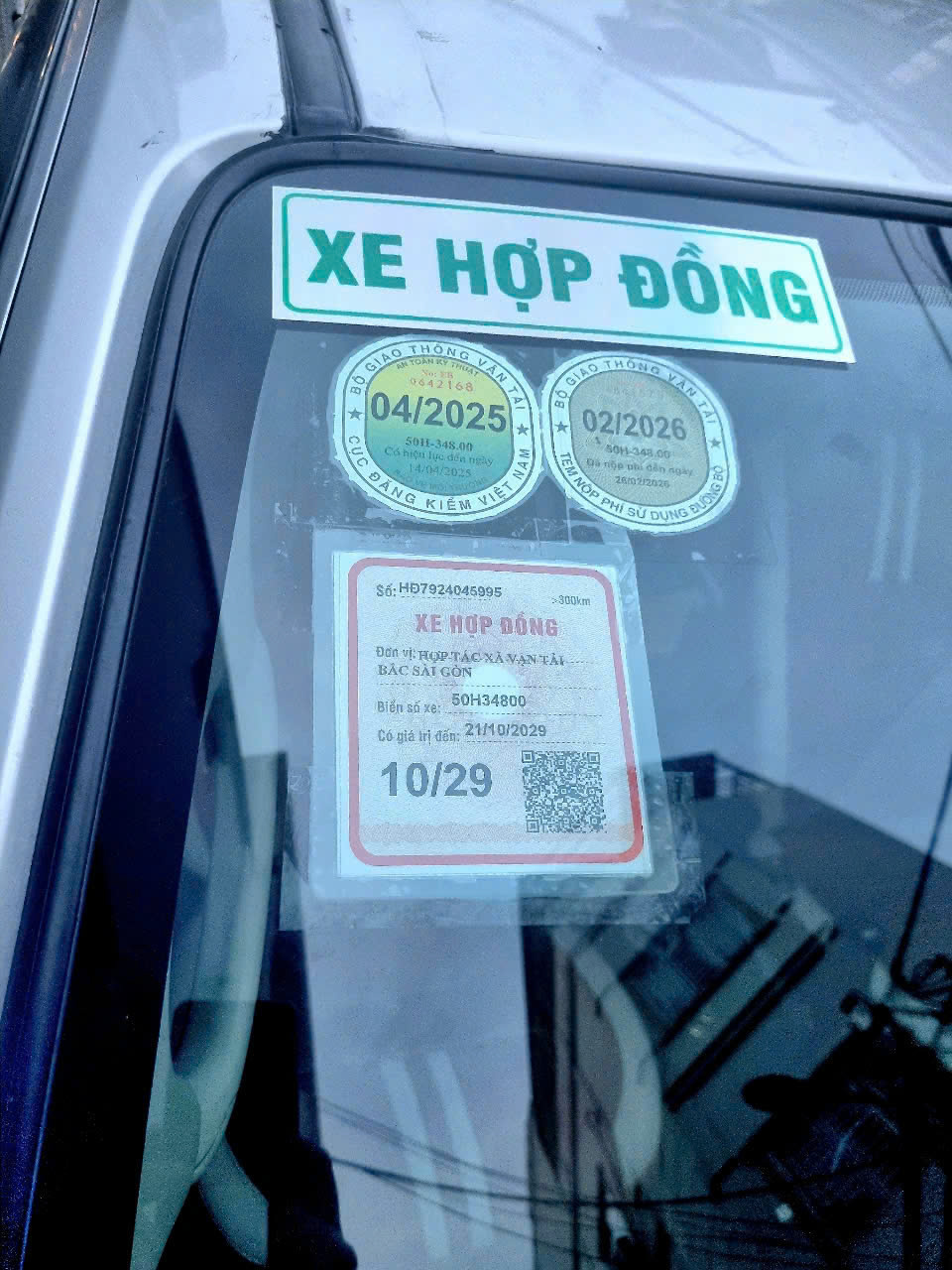 Phù hiệu xe hết hạn nhưng vẫn chạy có sao không?