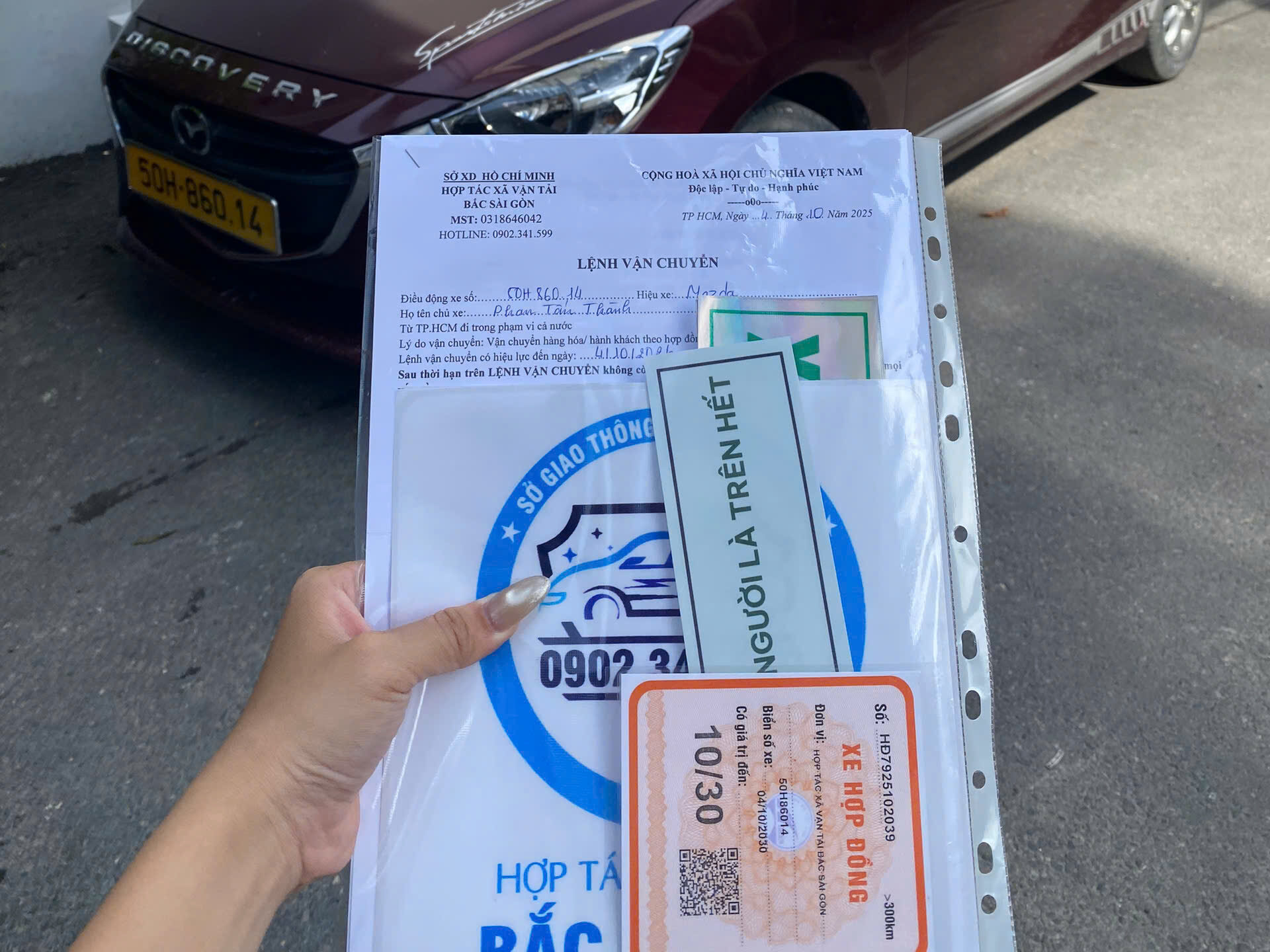  So sánh xin phù hiệu trực tiếp và qua dịch vụ