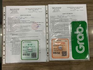 Chạy taxi công nghệ bắt buộc phải có phù hiệu