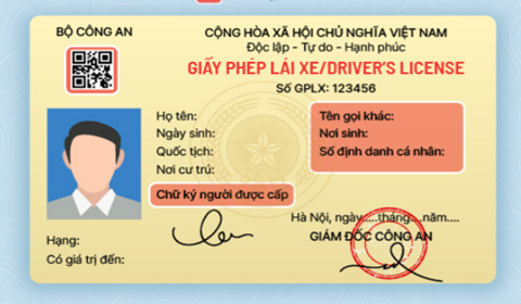 DM_20260418103455_001 Có cần bằng lái hạng gì để chạy taxi công nghệ?